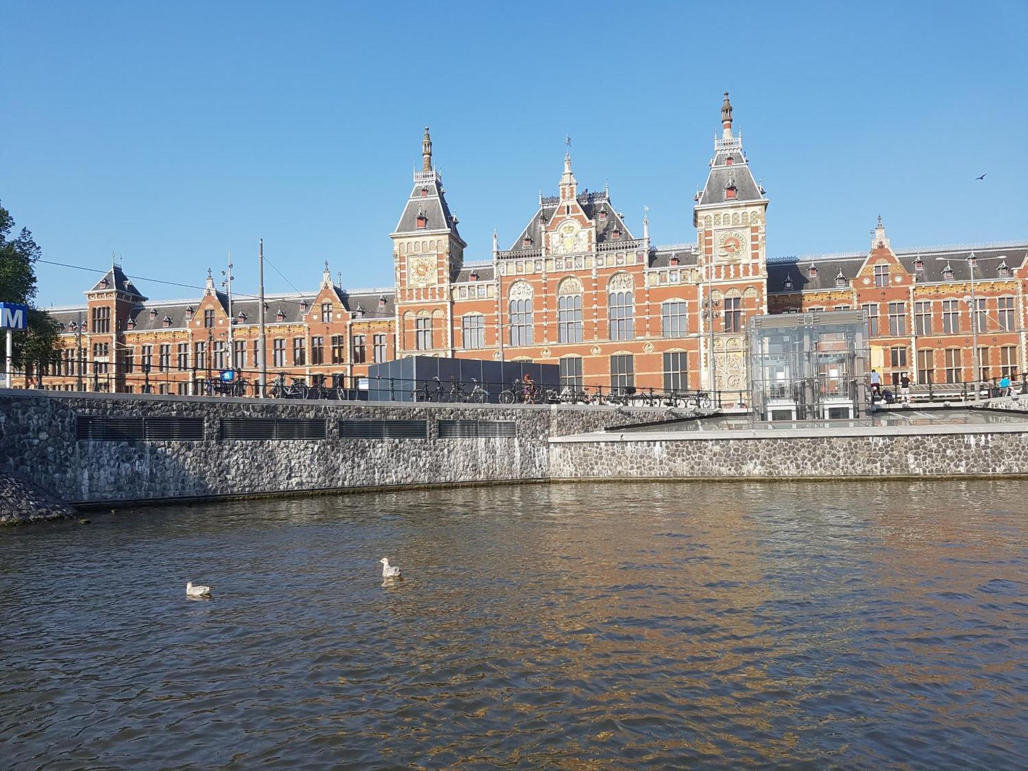 Bed and Breakfast Little House In Ámsterdam Exterior foto
