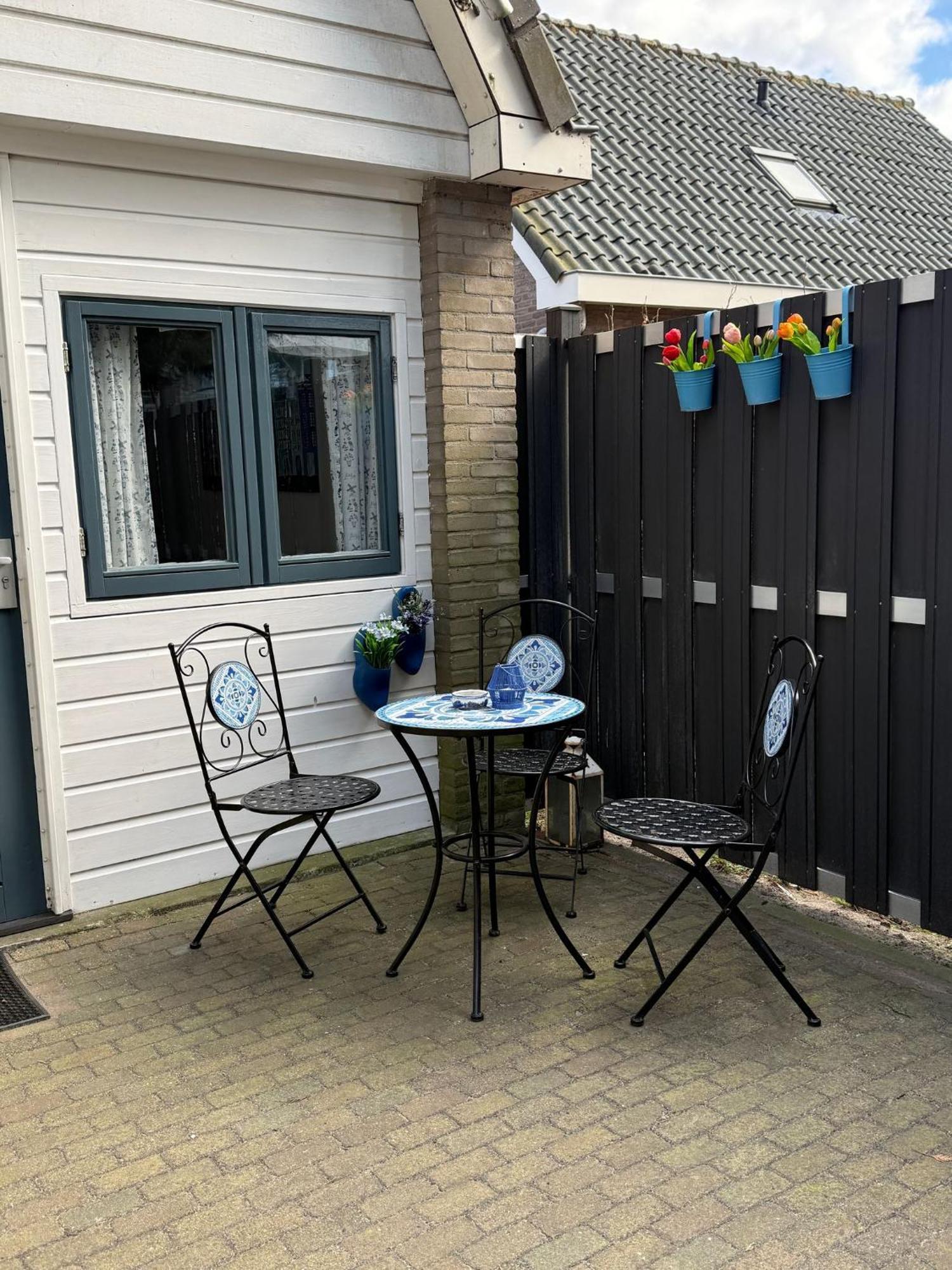 Bed and Breakfast Little House In Ámsterdam Exterior foto